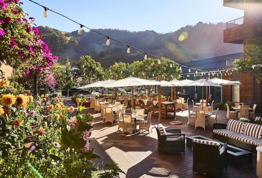 Hotel Jerome, An Auberge Resort Aspen Esterno foto